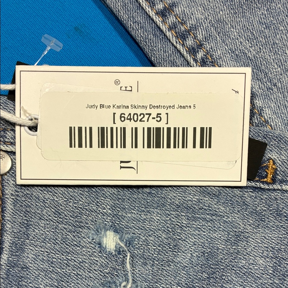 Judy Blue Light Blue Distressed Skinny Jeans *NWT* - Picture 3 of 16